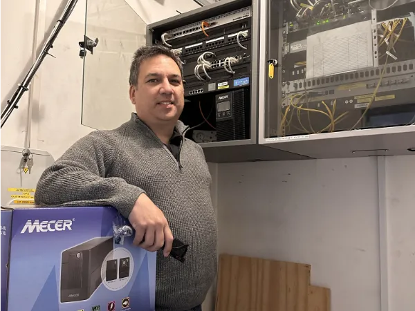 Axin offers network cabling installation